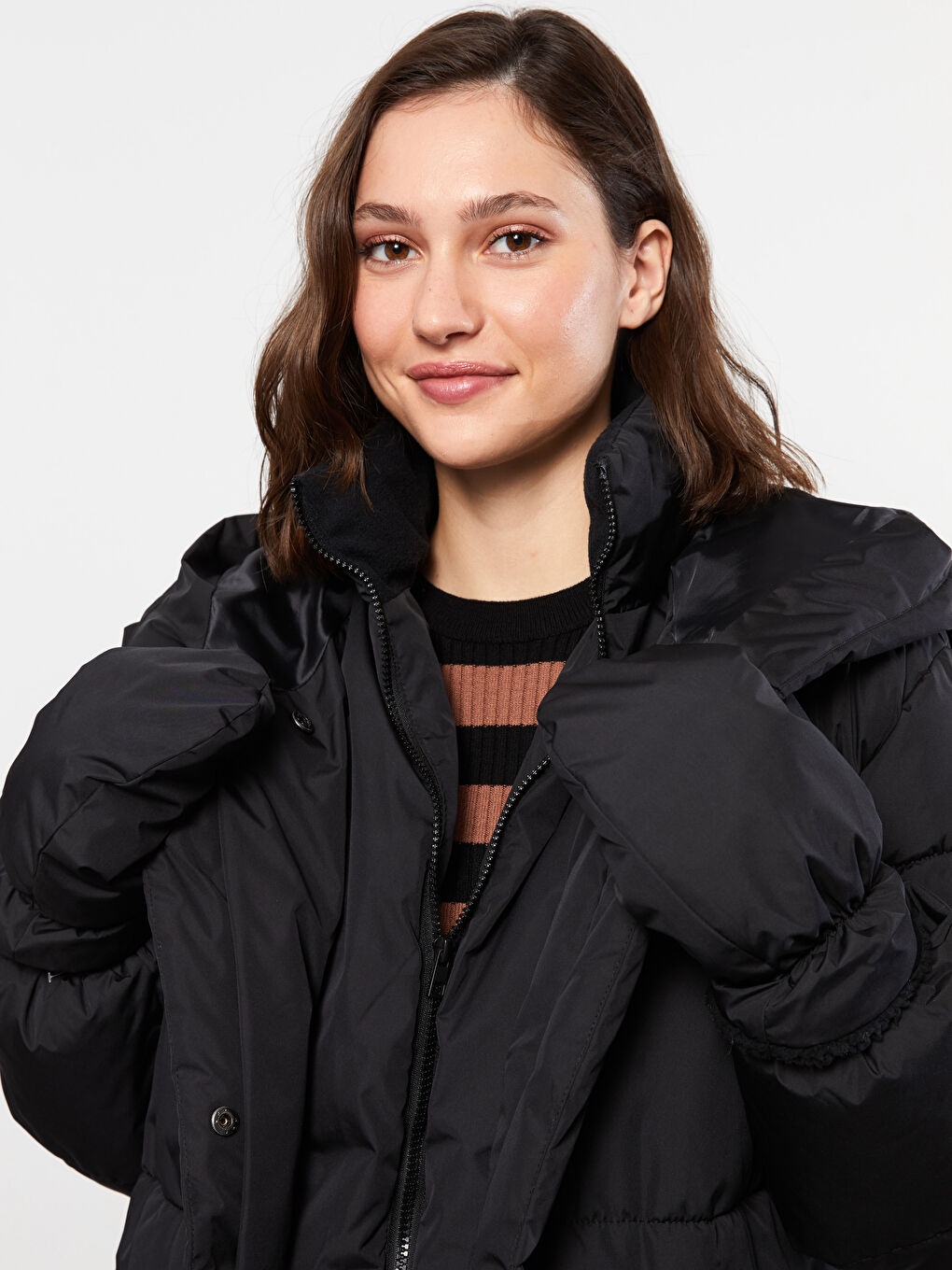 Hooded Plain Long Sleeve Women's Down Jacket and Gloves-3