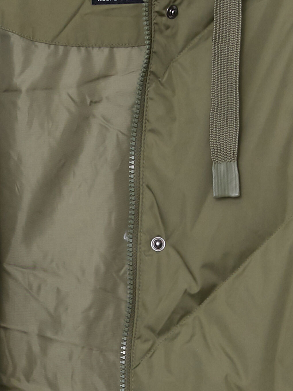 Әйелдерге арналған капюшонды өрнексіз пуховик пальто-7