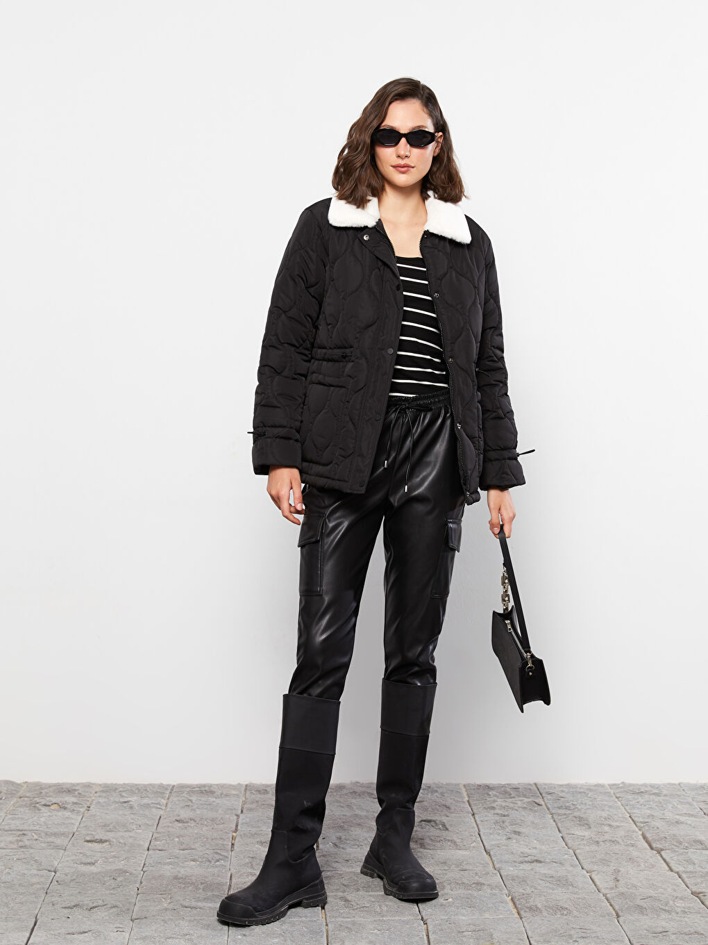 بالطو بياقة قميص منقوش بتفاصيل جيوب وكم طويل للسيدات-2