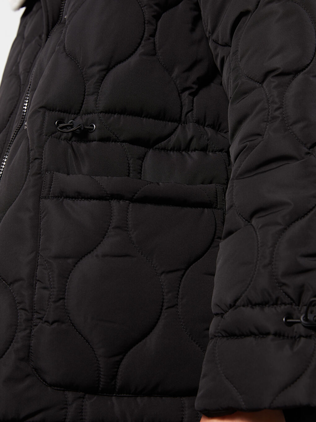 بالطو بياقة قميص منقوش بتفاصيل جيوب وكم طويل للسيدات-3