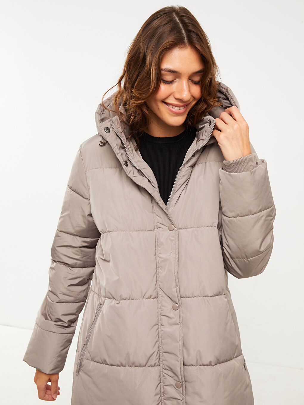 LCWAIKIKI Classic Damen Kapuzen Schlichter Steppmantel -W21675Z8-EHW