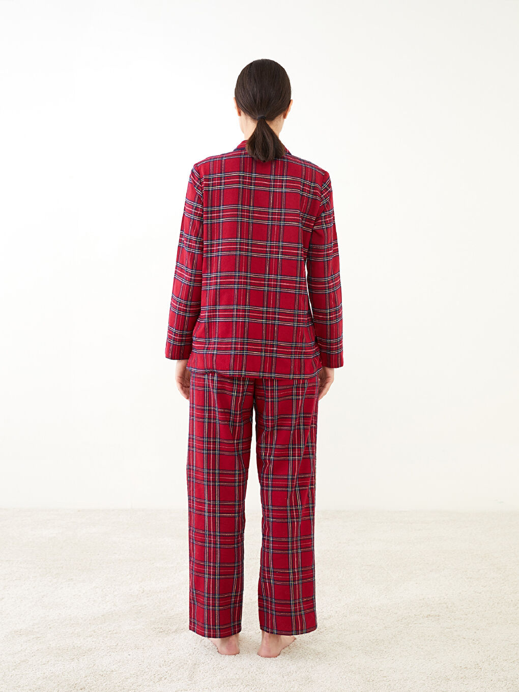 LCW DREAM Christmas Themed Long Sleeve Women's Pajama Set -W21685Z8-LPA