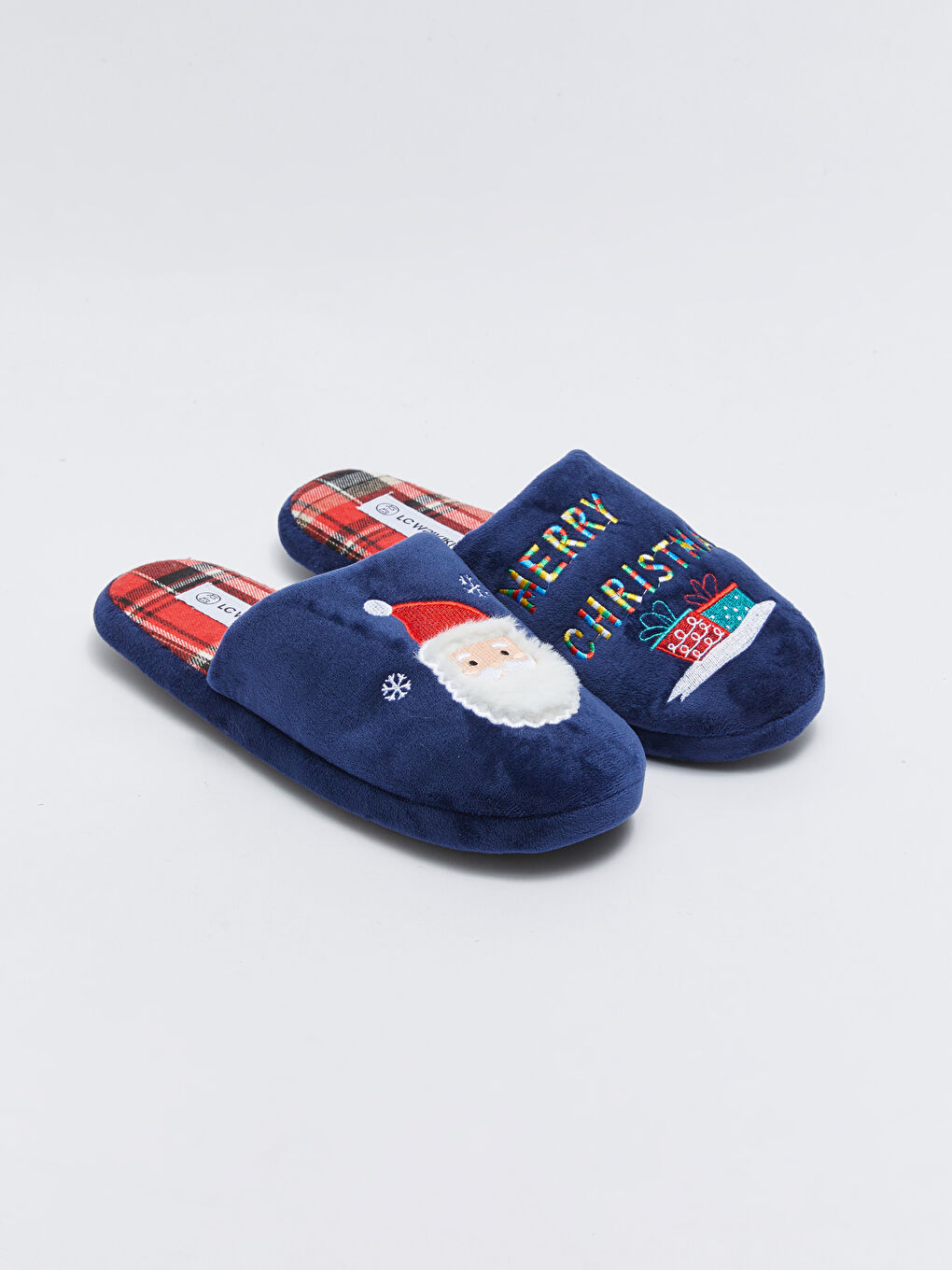 LC Waikiki Christmas Themed Embroidered Men's House Slippers -W21696Z8-CRP