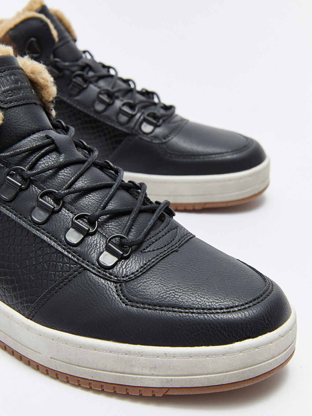 Siyah Deri Görünümlü Bağcıklı Erkek Bot-2