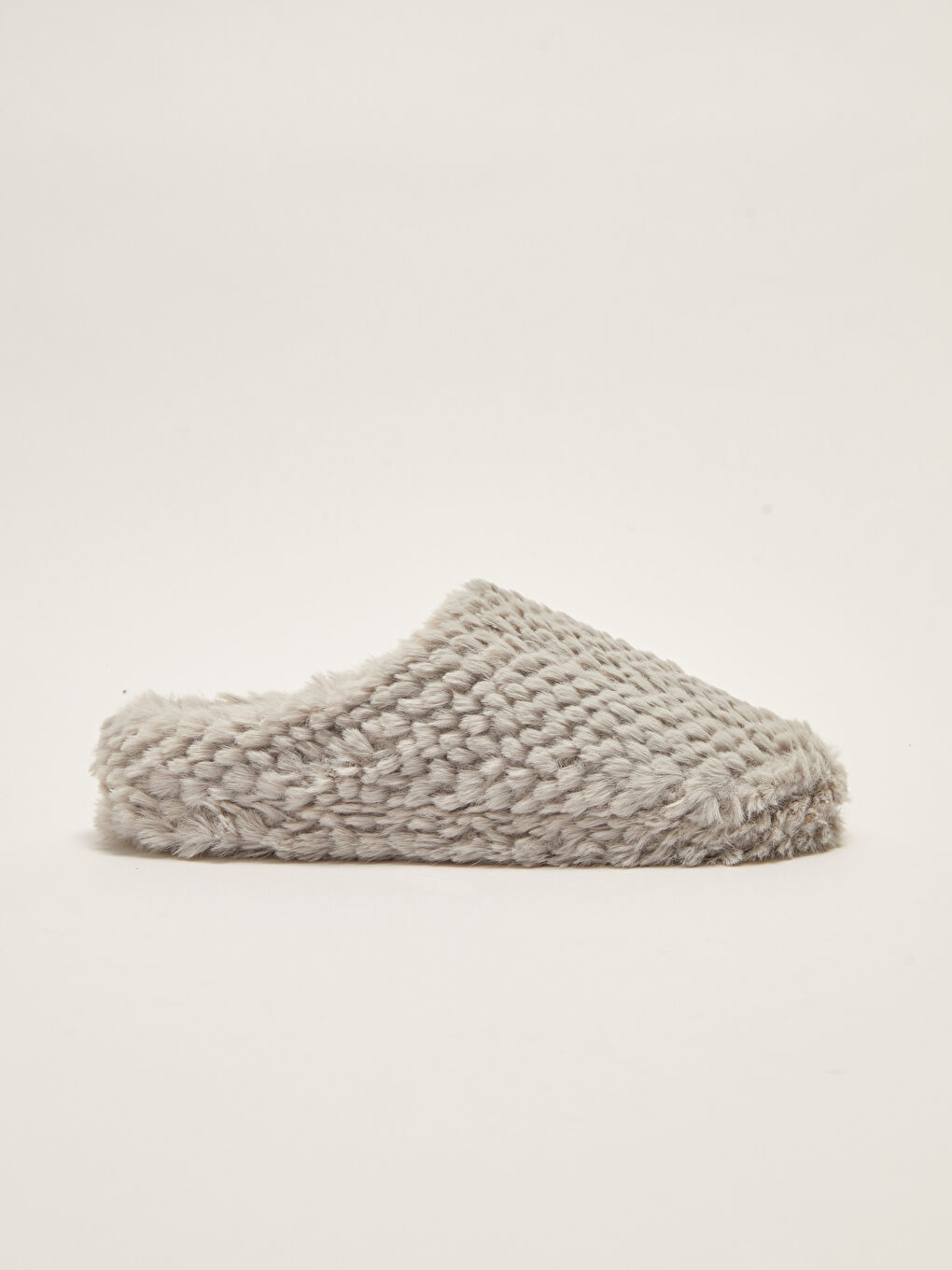 Önü Kapalı Pelüş Kadın Ev Terliği-1