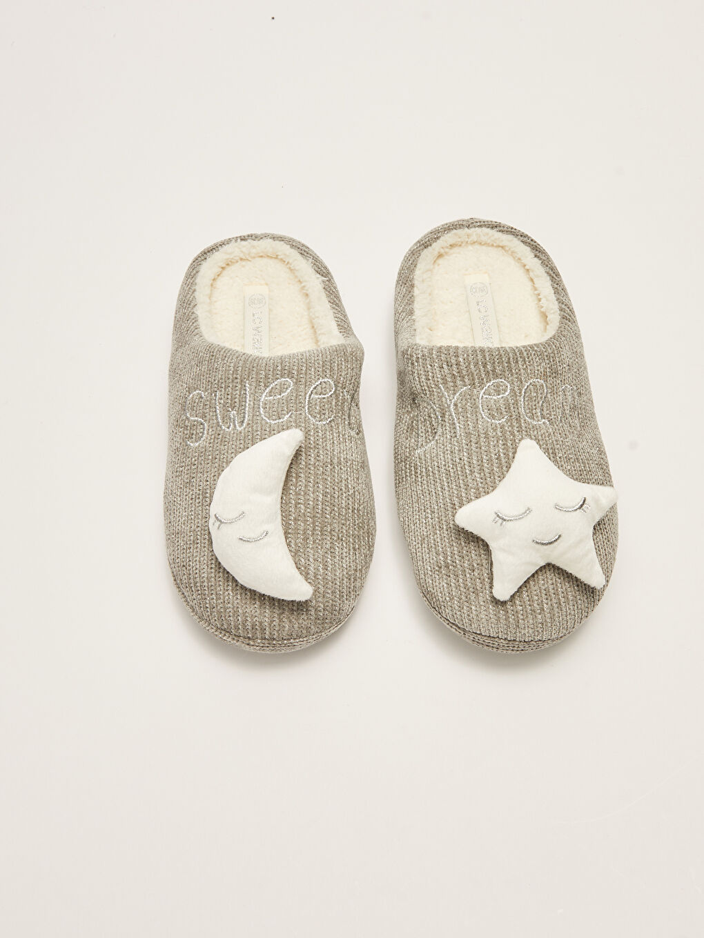 әйелдерге арналған 3d аппликациялы үйге арналған тәпішкелер-2