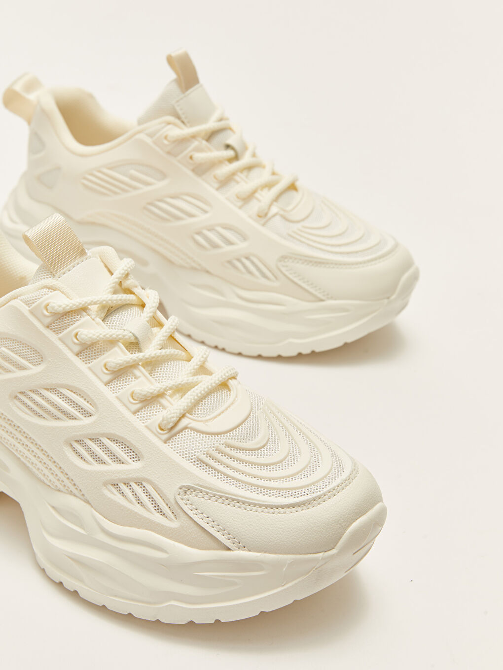LCW STEPS Lace-up Thick Sole Women's Active Sneakers -W21756Z8-SFF