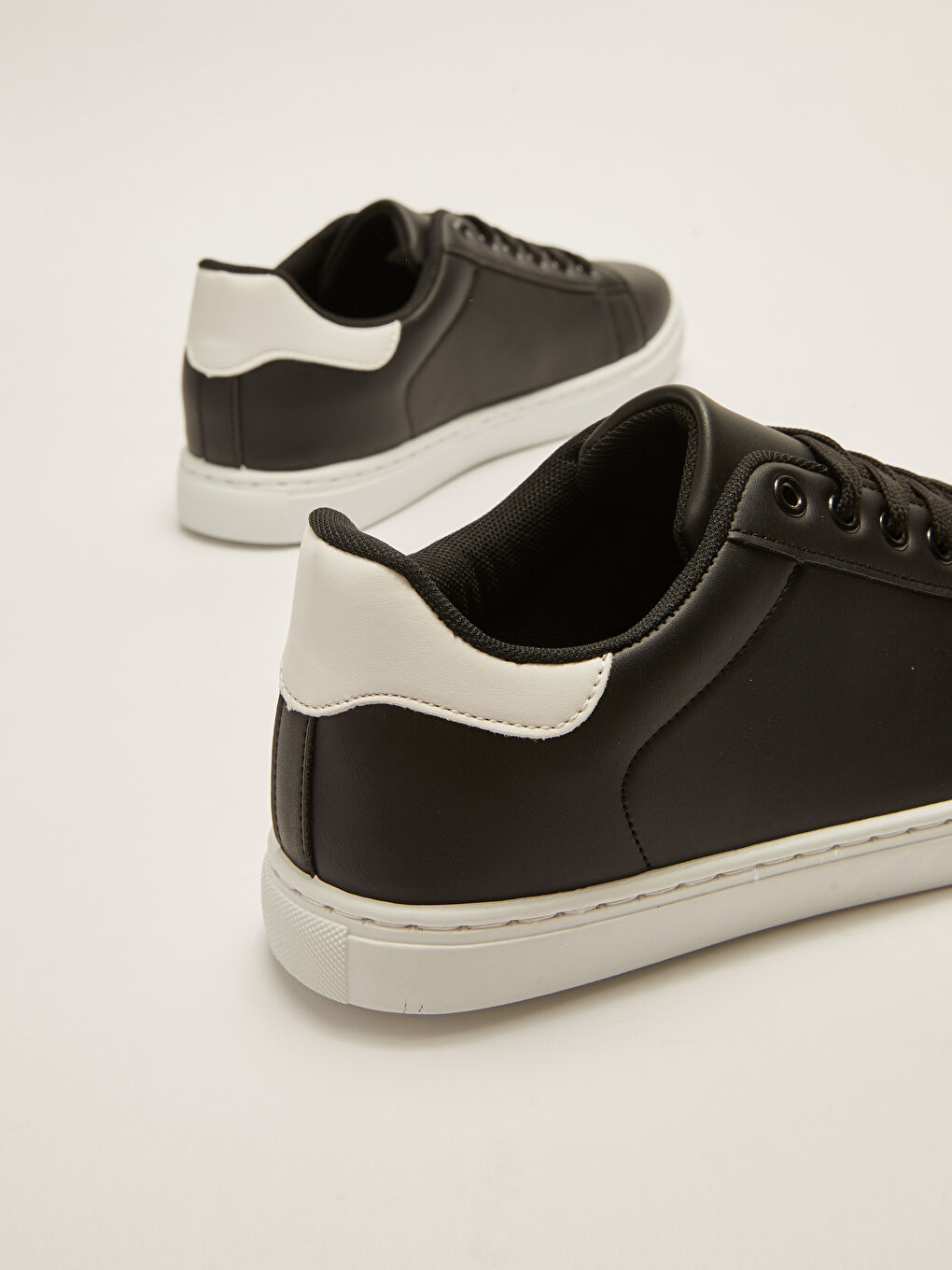 Faux Leather Lace-Up Men's Trainers-4