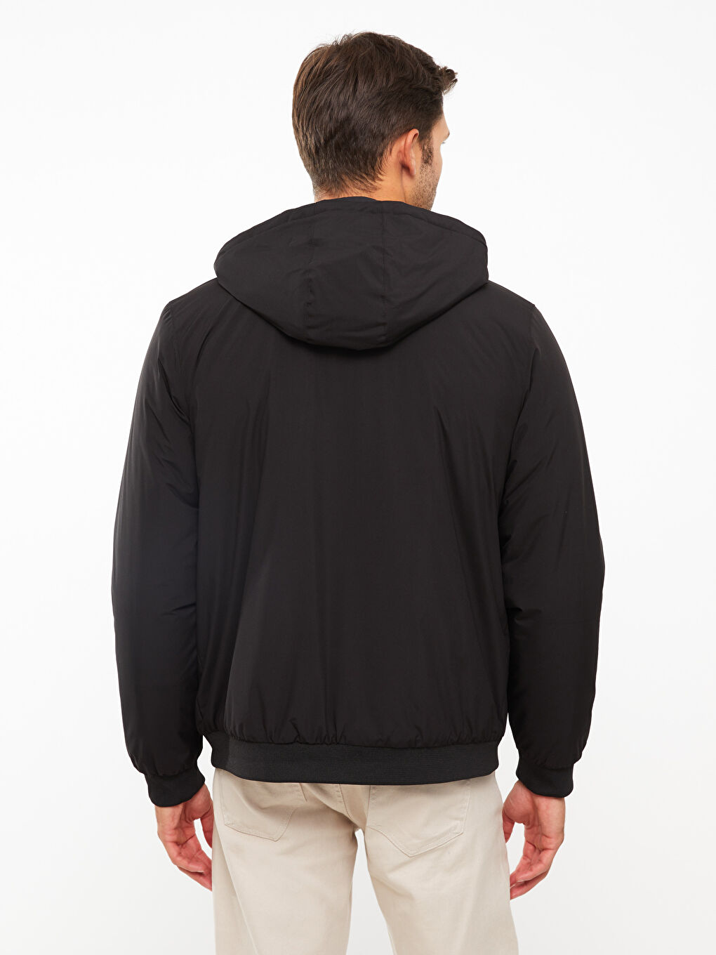 Siyah Standart Kalıp Kapüşonlu Erkek Mont-5