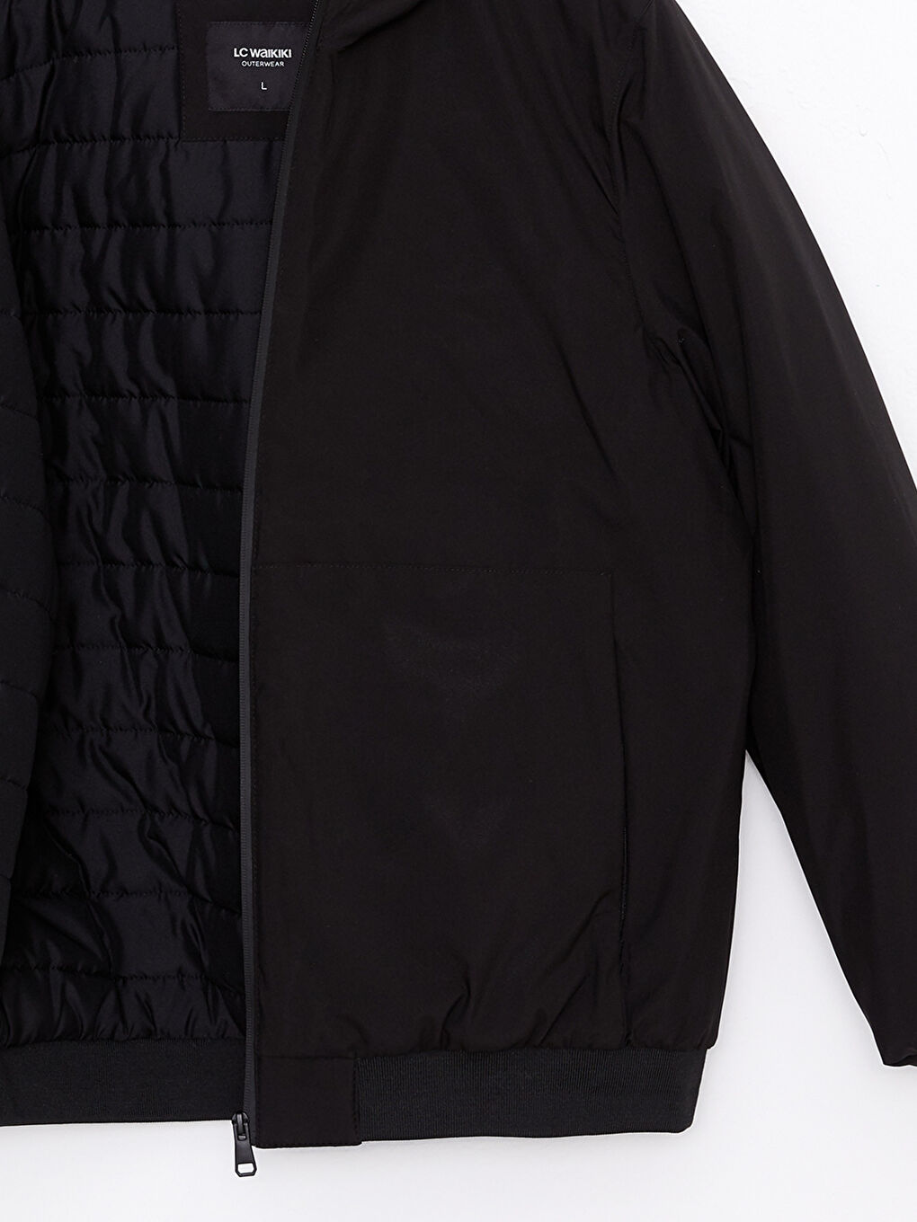 Siyah Standart Kalıp Kapüşonlu Erkek Mont-8