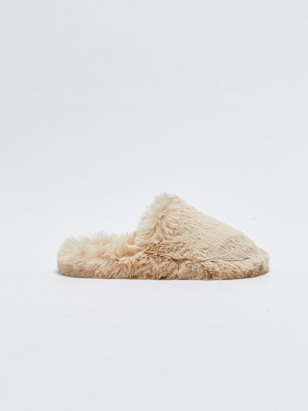 Bej Önü Kapalı Pelüş Kadın Ev Terliği-1