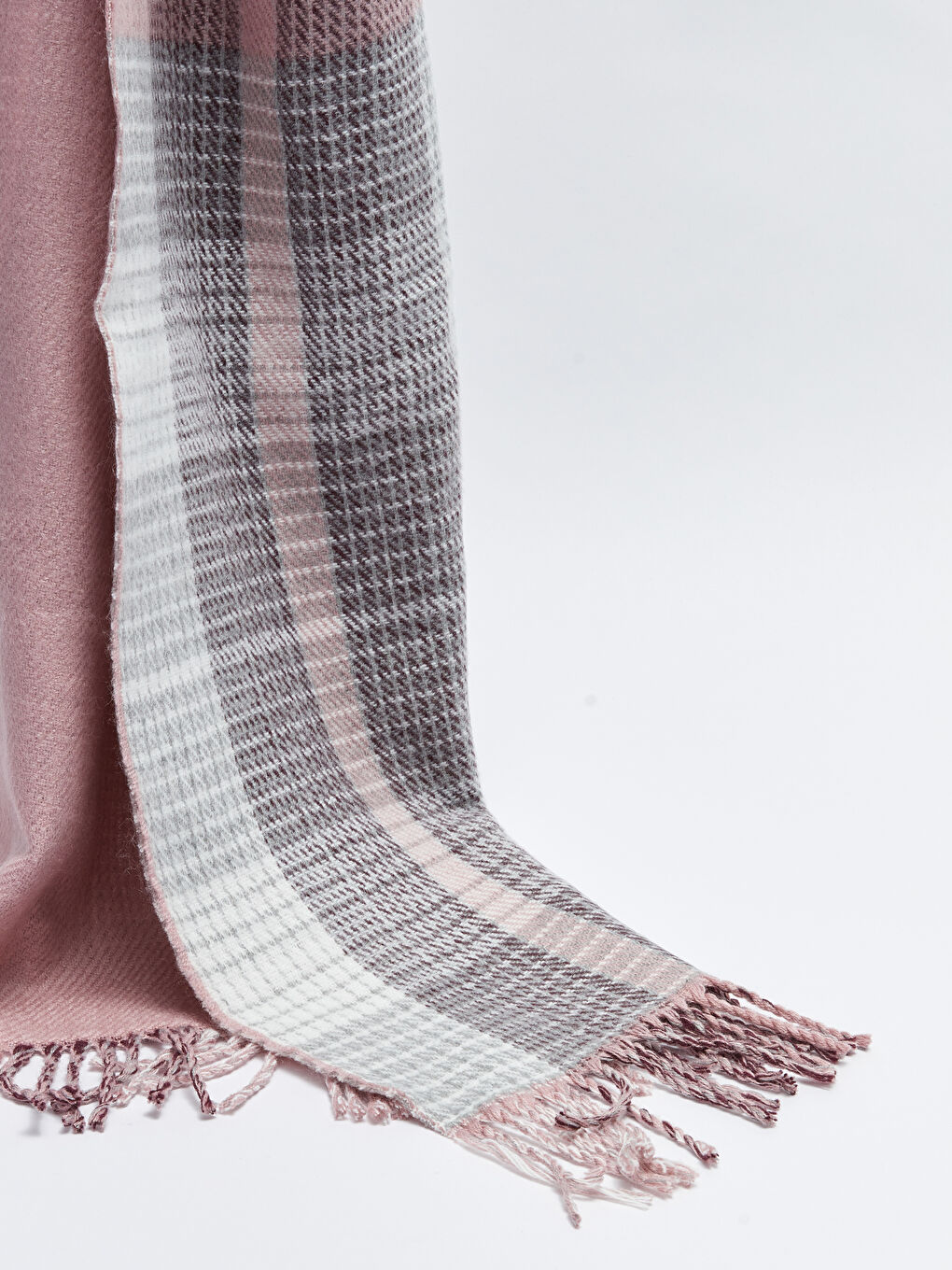 Lila Saçaklı Kazayağı Desenli Kadın Atkı-2