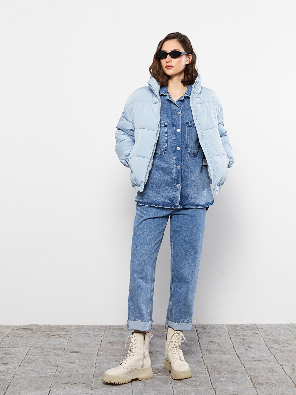 ياقة قمع كم طويل عادي معطف منتفخ للسيدات