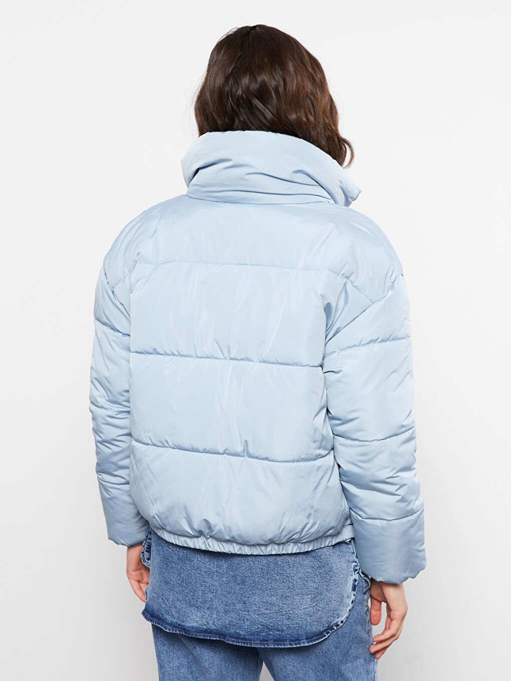 ياقة قمع كم طويل عادي معطف منتفخ للسيدات-4