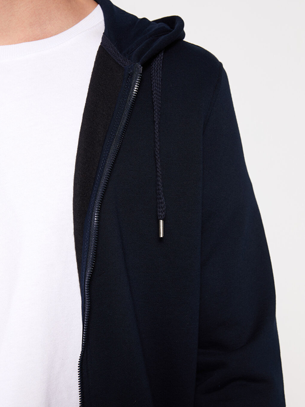 LCWAIKIKI Basic Comfortable Fit Hooded Men's Thick Sports Cardigan -W21902Z8-RFH