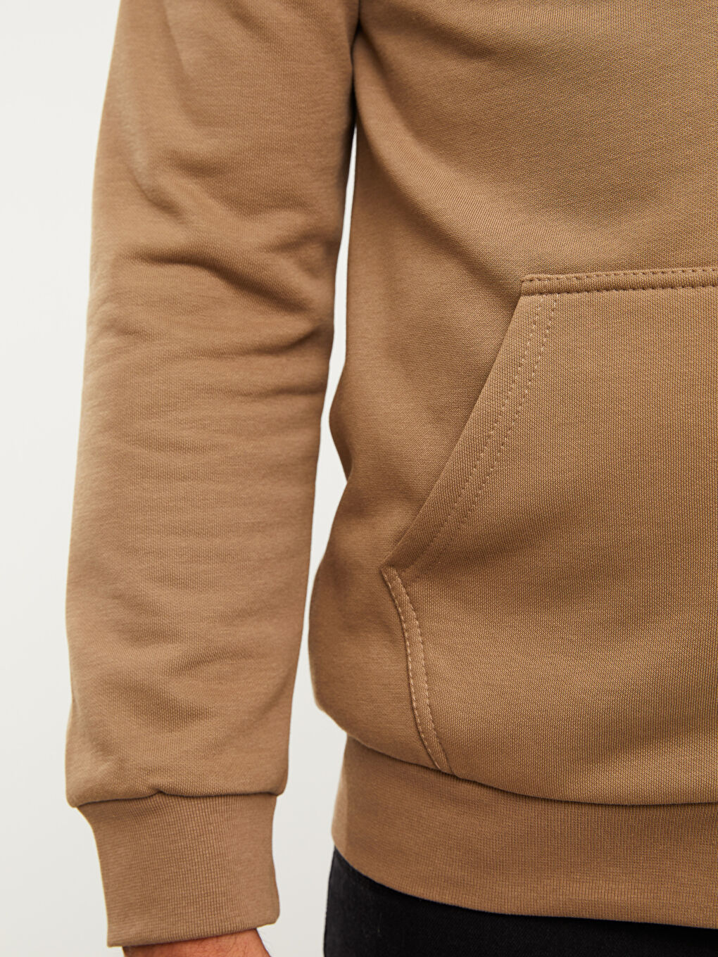 LCWAIKIKI Basic Comfortable Fit Hooded Men's Thick Sports Cardigan -W21902Z8-GUT