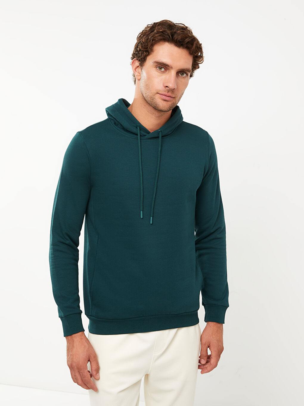 LCWAIKIKI Basic Yeşil Uzun Kollu Erkek Kalın Hoodie - 1