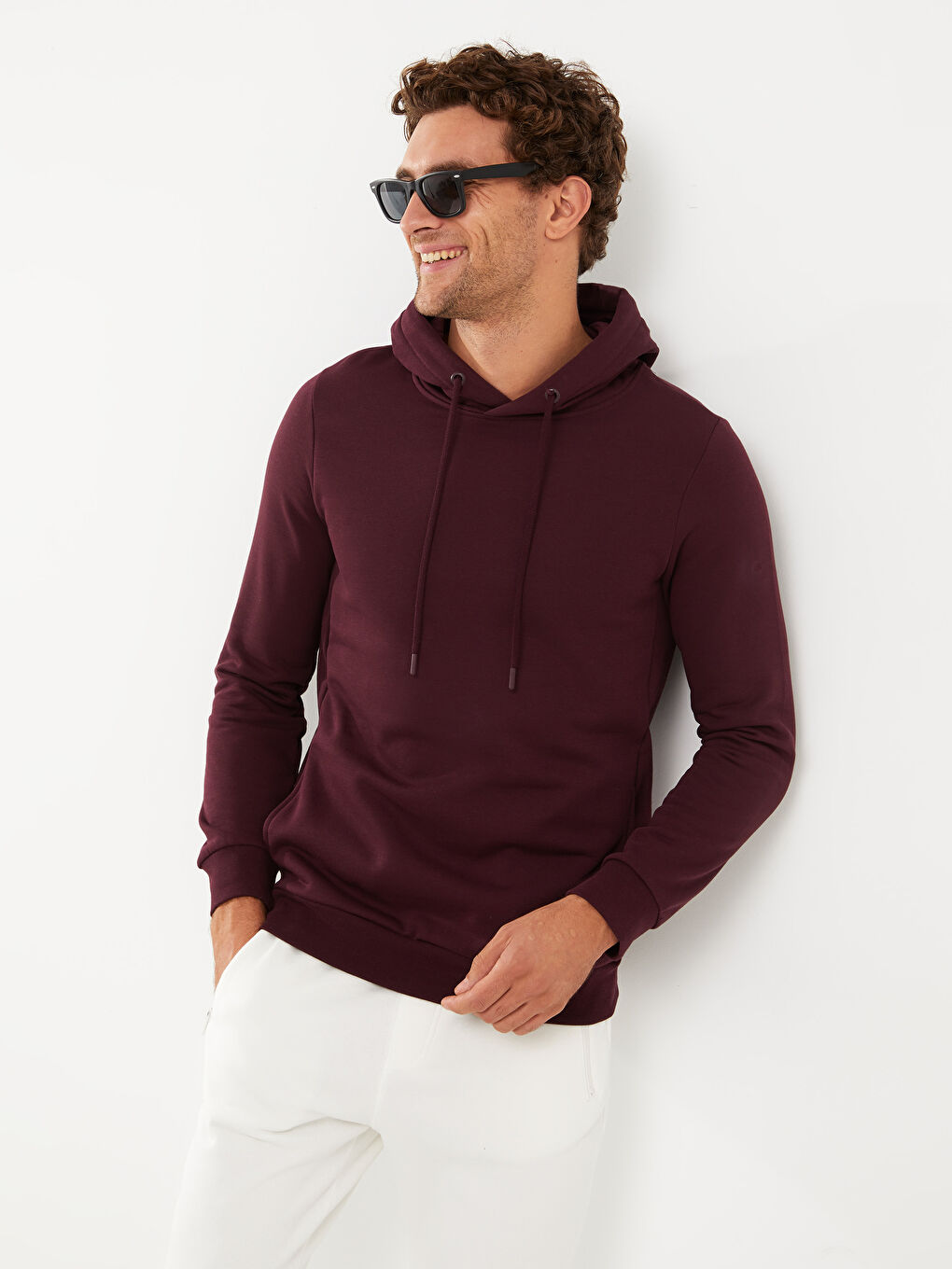 LCWAIKIKI Basic Mürdüm Uzun Kollu Erkek Hoodie - 1