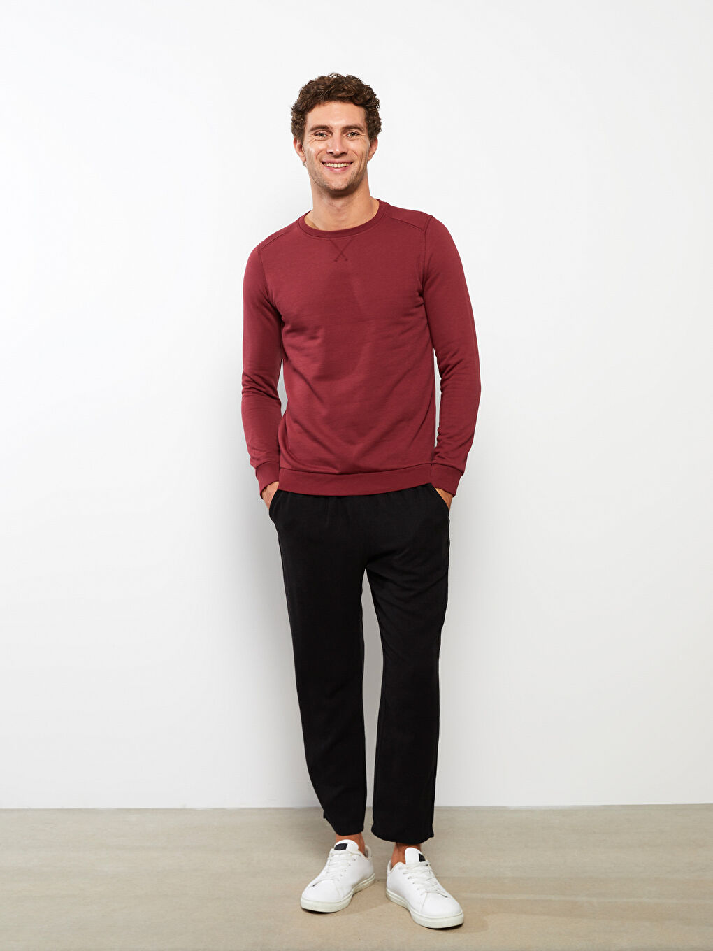 LCWAIKIKI Basic Bordo Bisiklet Yaka Uzun Kollu Erkek Sweatshirt