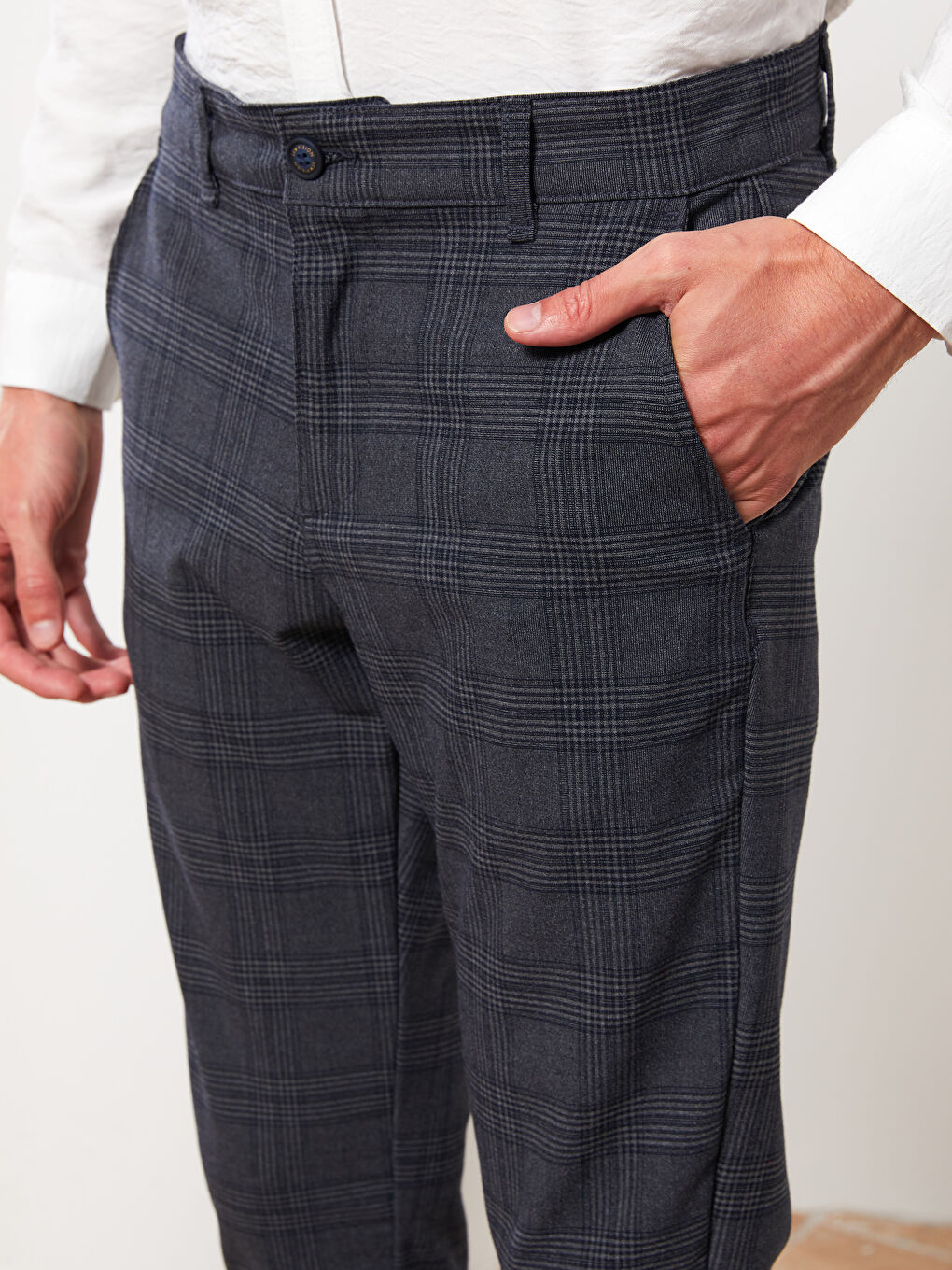 Slim Fit Plaid Men's Trousers-4
