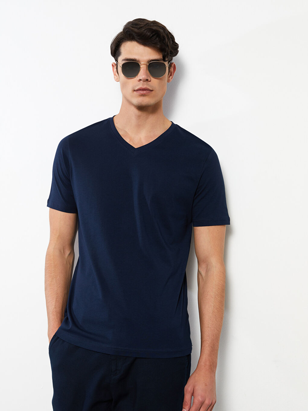 Lacivert V Yaka Kısa Kollu Penye Erkek Tişört-2