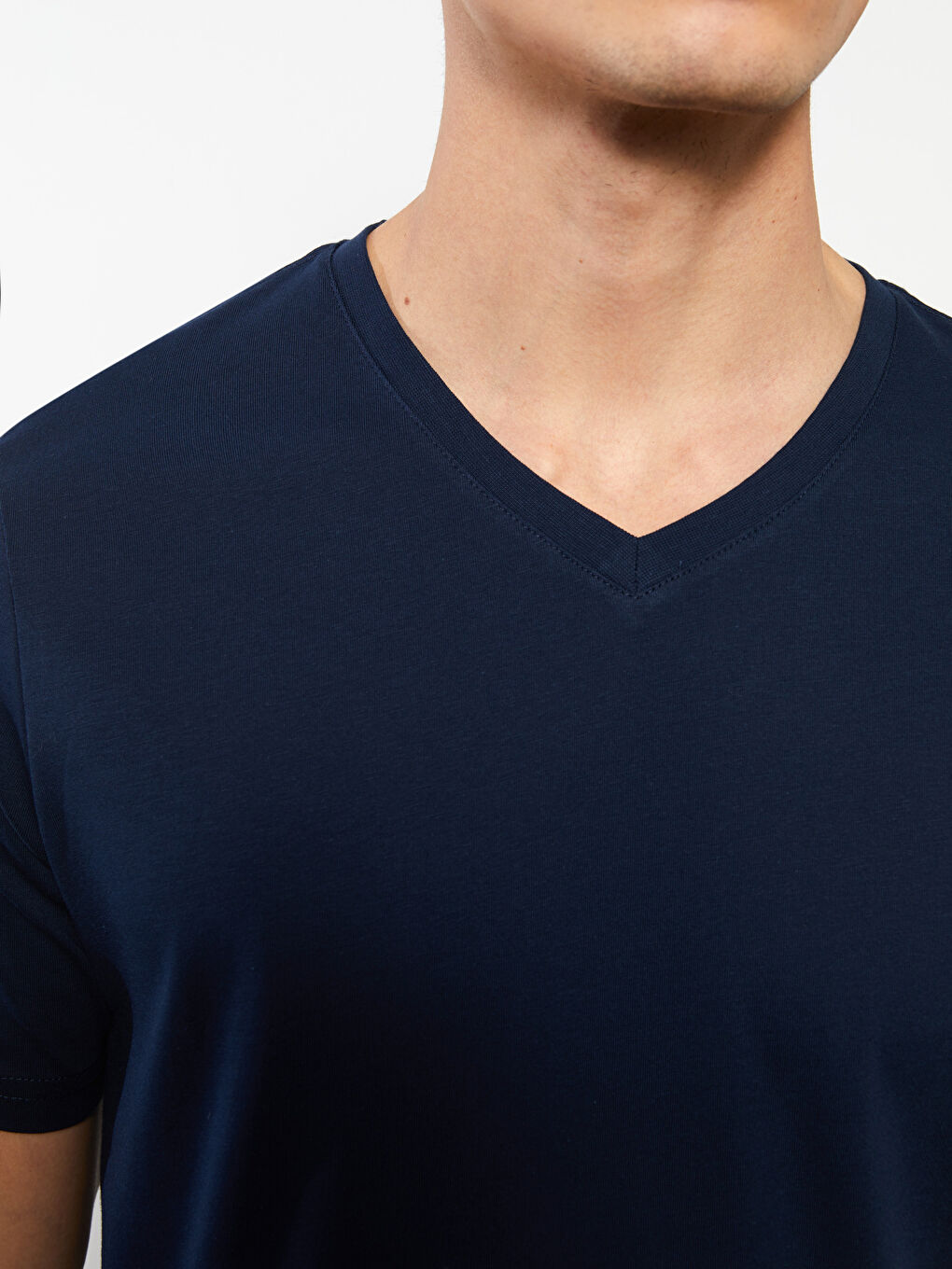 Lacivert V Yaka Kısa Kollu Penye Erkek Tişört-3