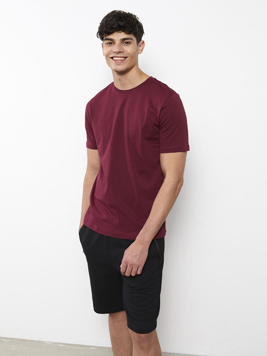 LCWAIKIKI Basic Crew Neck Jersey Men's T-Shirt -W21923Z8-KW8