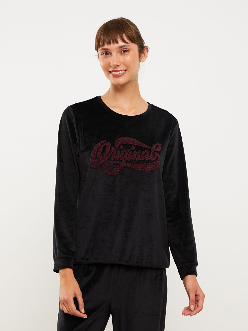 Siyah Bisiklet Yaka Nakışlı Uzun Kollu Kadın Pijama Takımı-1