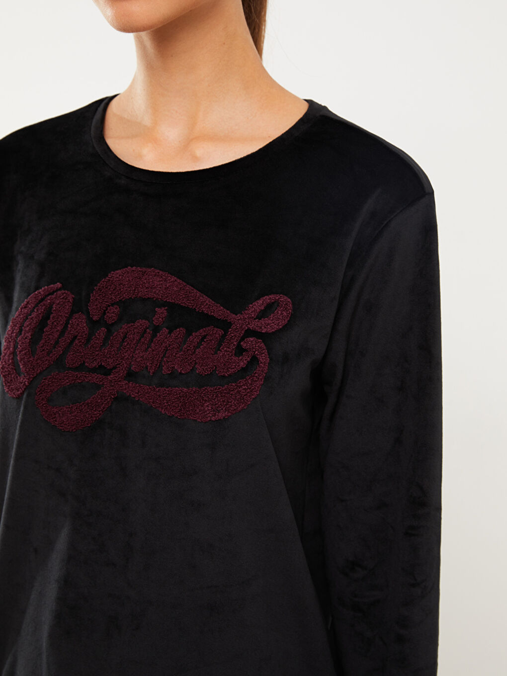 Siyah Bisiklet Yaka Nakışlı Uzun Kollu Kadın Pijama Takımı-3