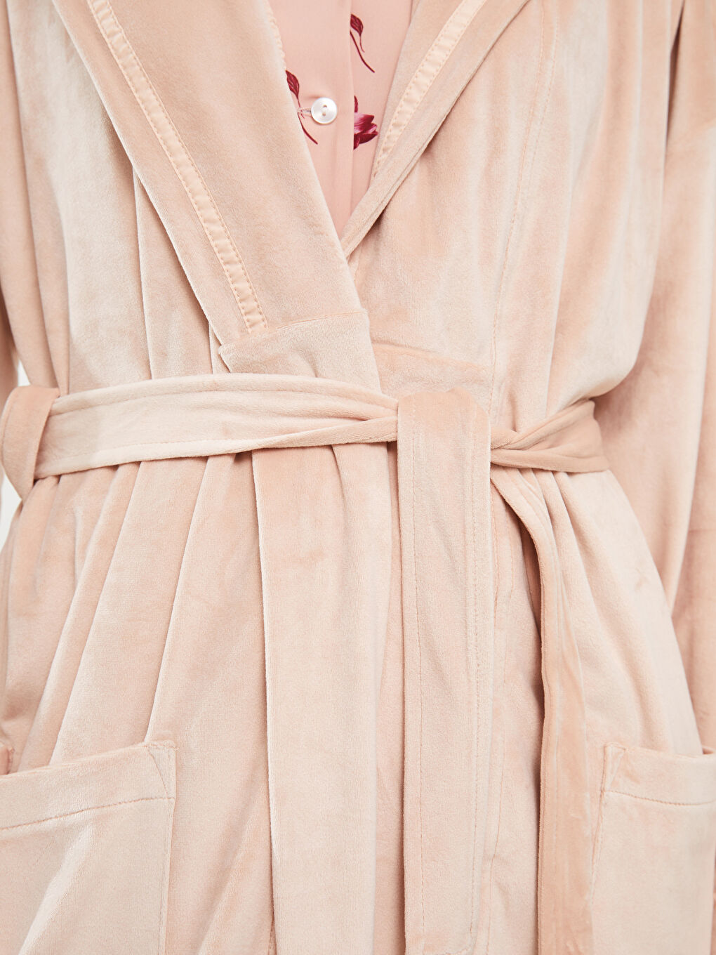 Pembe Şal Yaka Kadife Kadın Sabahlık-3