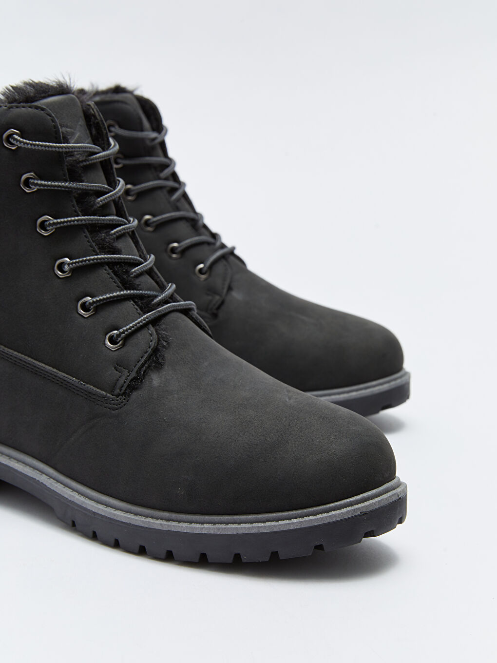 Siyah Bağcıklı Bilek Boy Erkek Bot-2