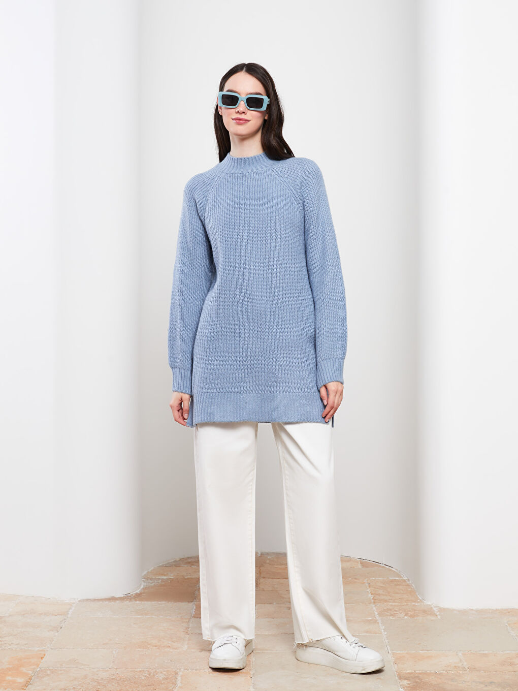 Mavi Yarım Balıkçı Yaka Düz Uzun Kollu Kadın Tunik