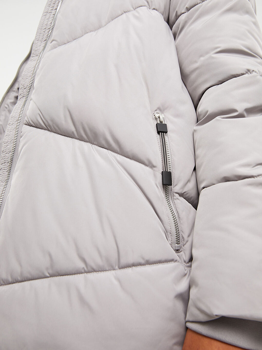 Women's Hooded Plain Puffer Coat-3