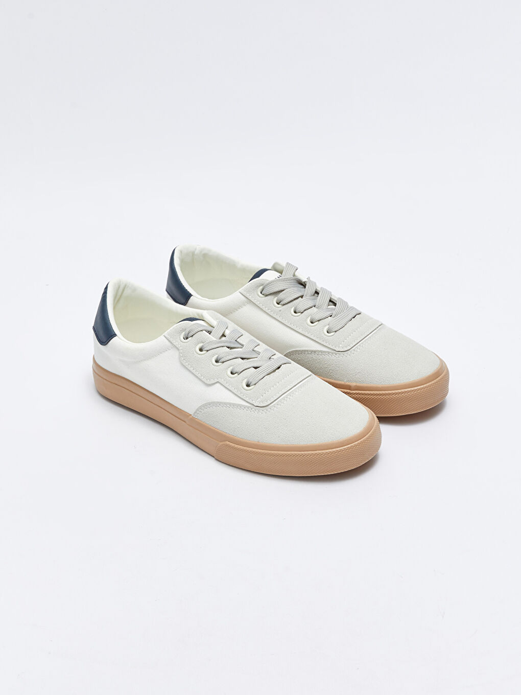 Кроссовки Мужские с Цветовым Блоком и Шнуровкой