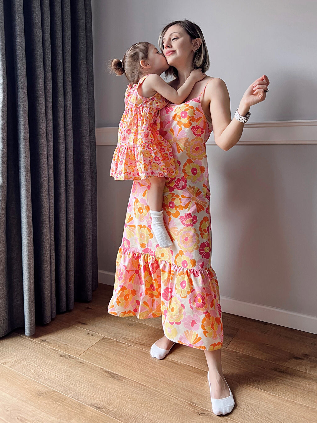 LCW Vision Kare Yaka Askılı Çiçekli Pamuklu Kadın Elbise Anne Kız