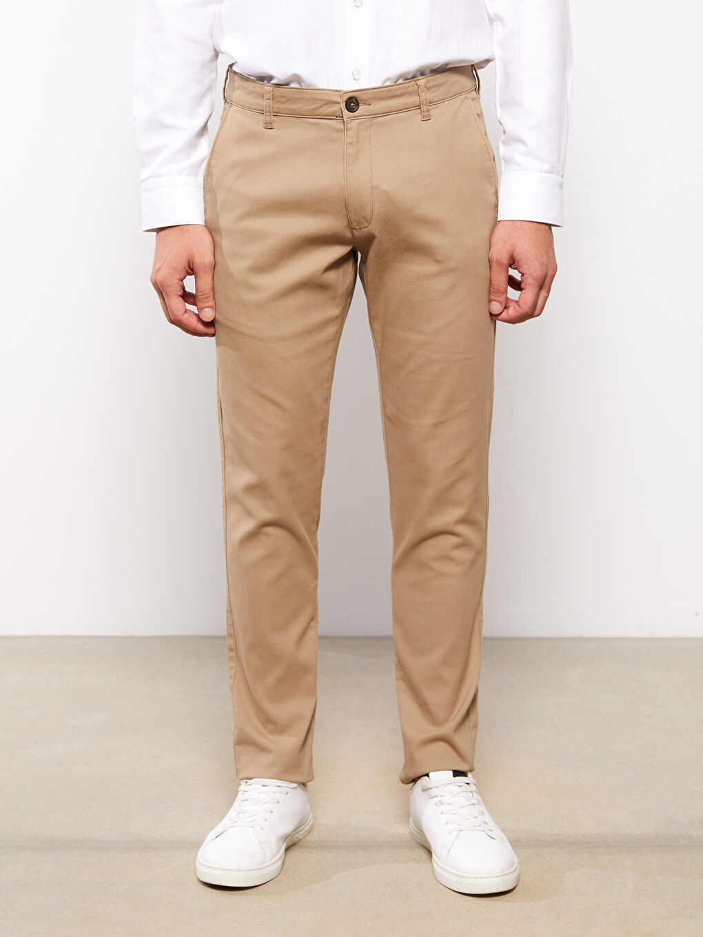 LCWAIKIKI Classic Bej Ekstra Dar Kalıp Gabardin Erkek Chino Pantolon - 3