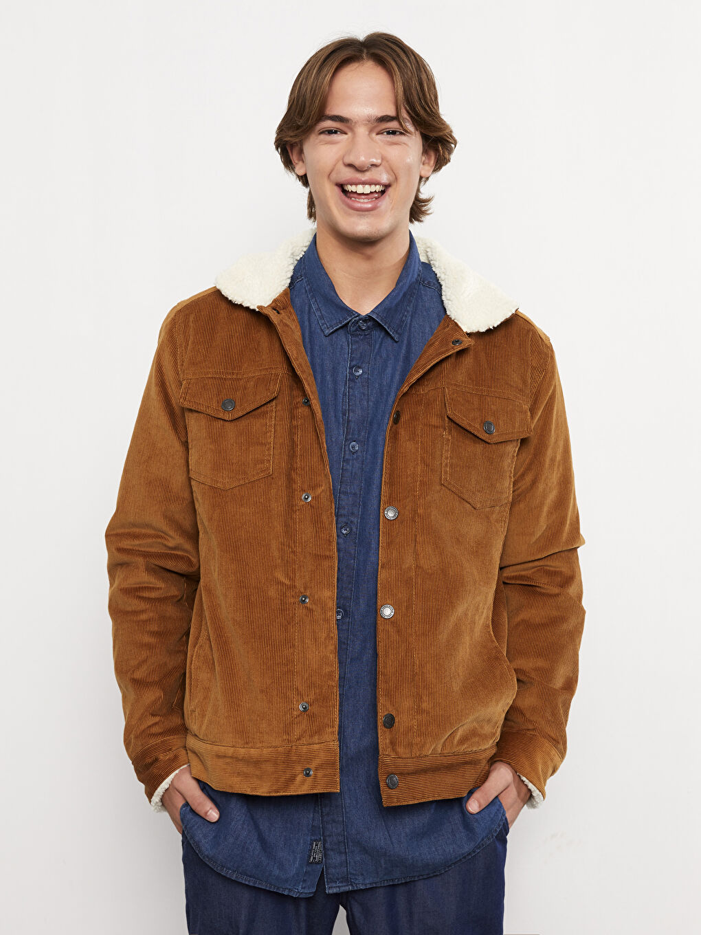 Bej Standart Kalıp Gömlek Yaka Erkek Kadife Mont