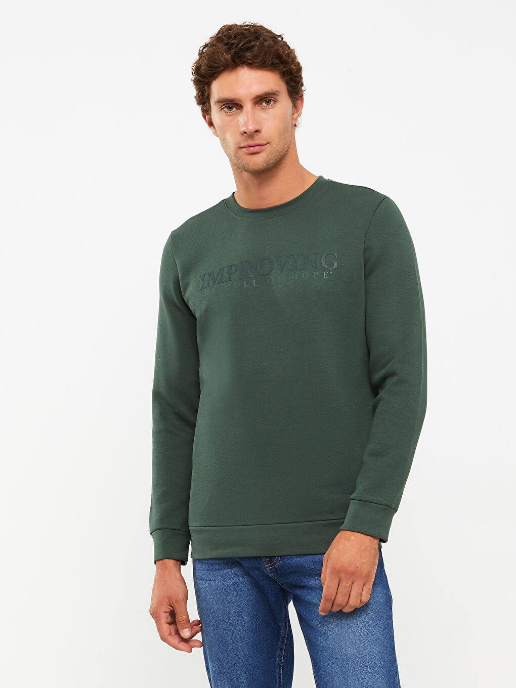 LCWAIKIKI Classic Yeşil Bisiklet Yaka Uzun Kollu Baskılı Erkek Kalın Sweatshirt - 1