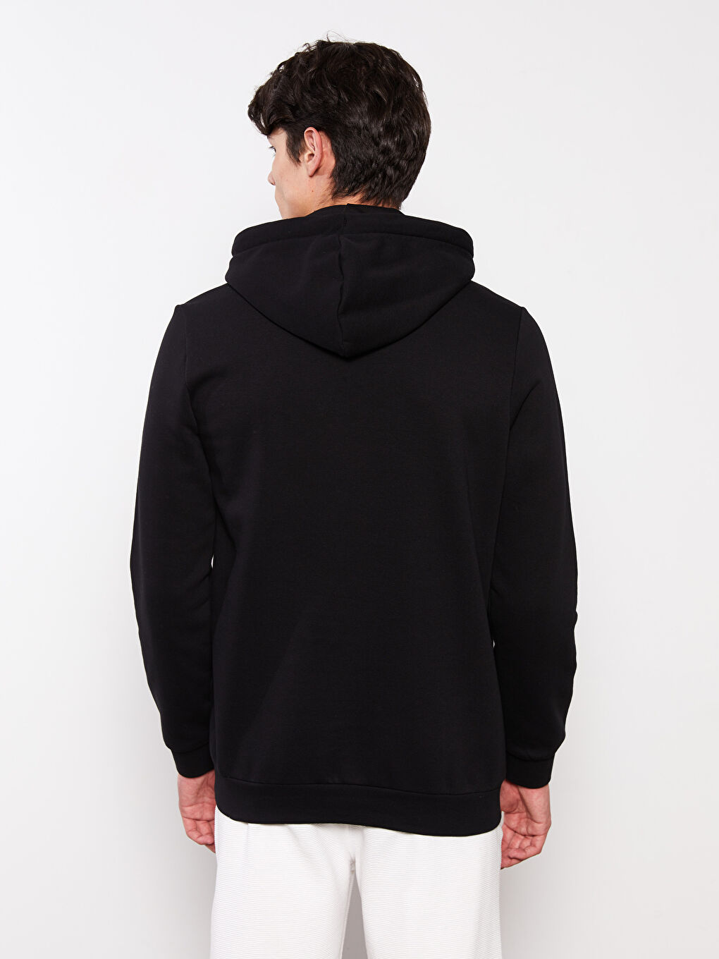 LCWAIKIKI Classic Siyah Uzun Kollu Baskılı Erkek Kalın Hoodie - 4