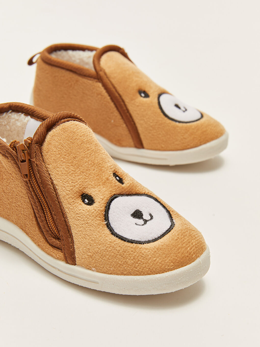 Kahverengi Nakışlı Fermuarlı Erkek Bebek Panduf-2