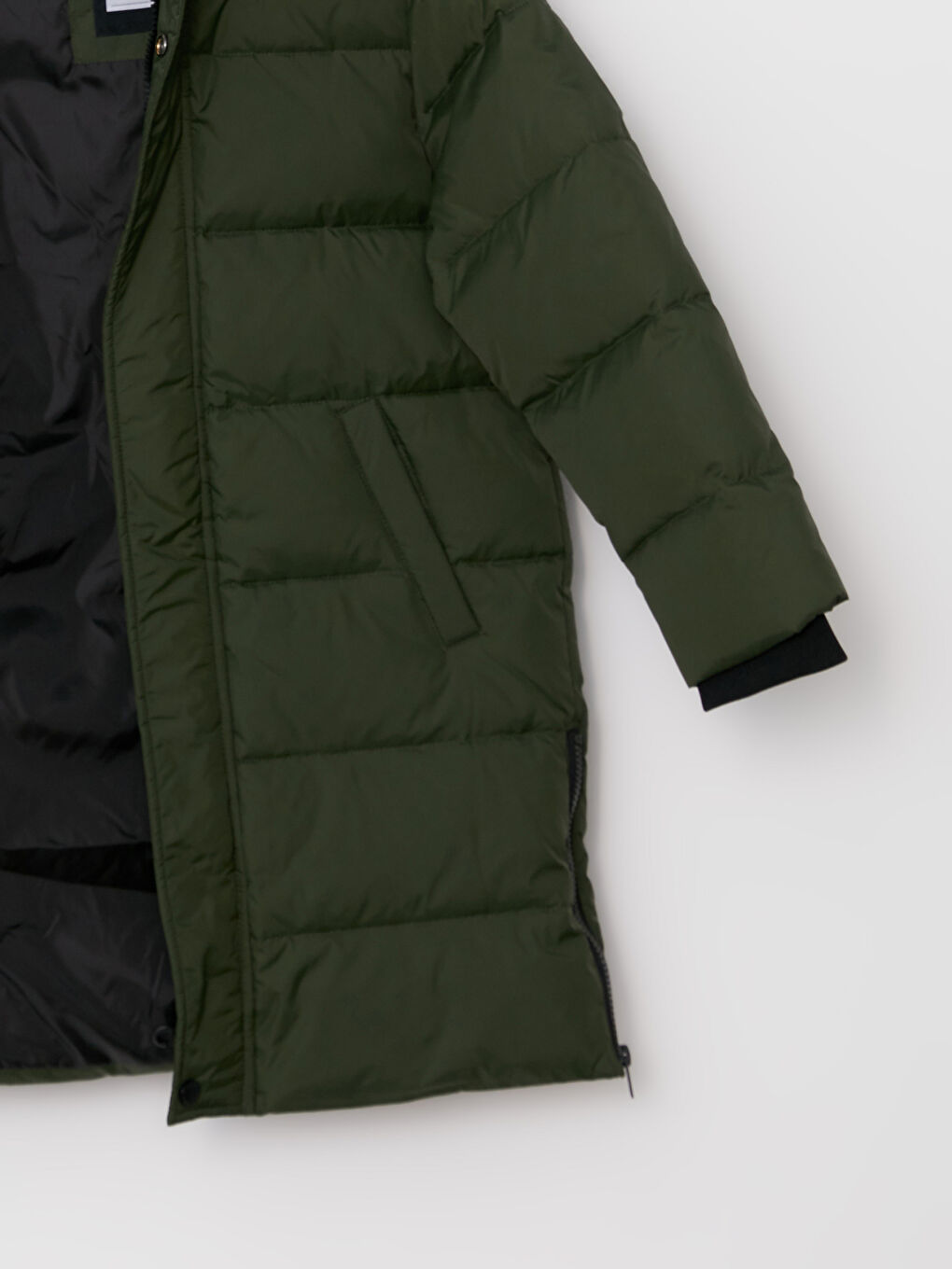 LC Waikiki Hooded Basic Boy Coat -W22386Z4-HDY