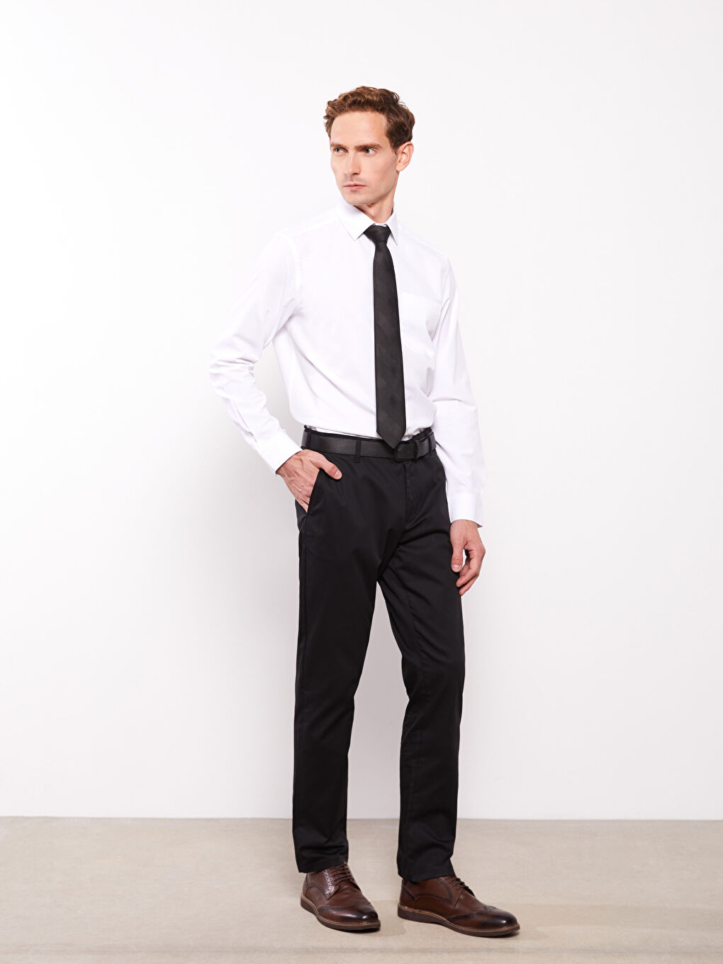 Beyaz Regular Fit Uzun Kollu Erkek Poplin Gömlek-1