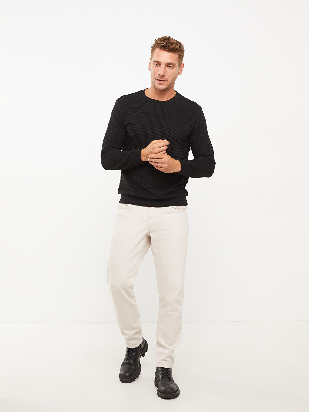 Siyah Bisiklet Yaka Uzun Kollu Erkek Sweatshirt-1