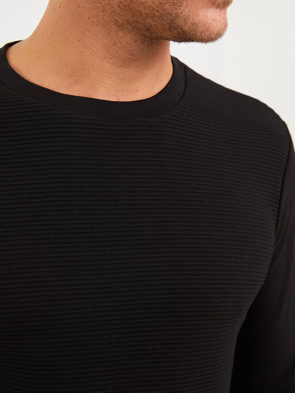 Siyah Bisiklet Yaka Uzun Kollu Erkek Sweatshirt-3