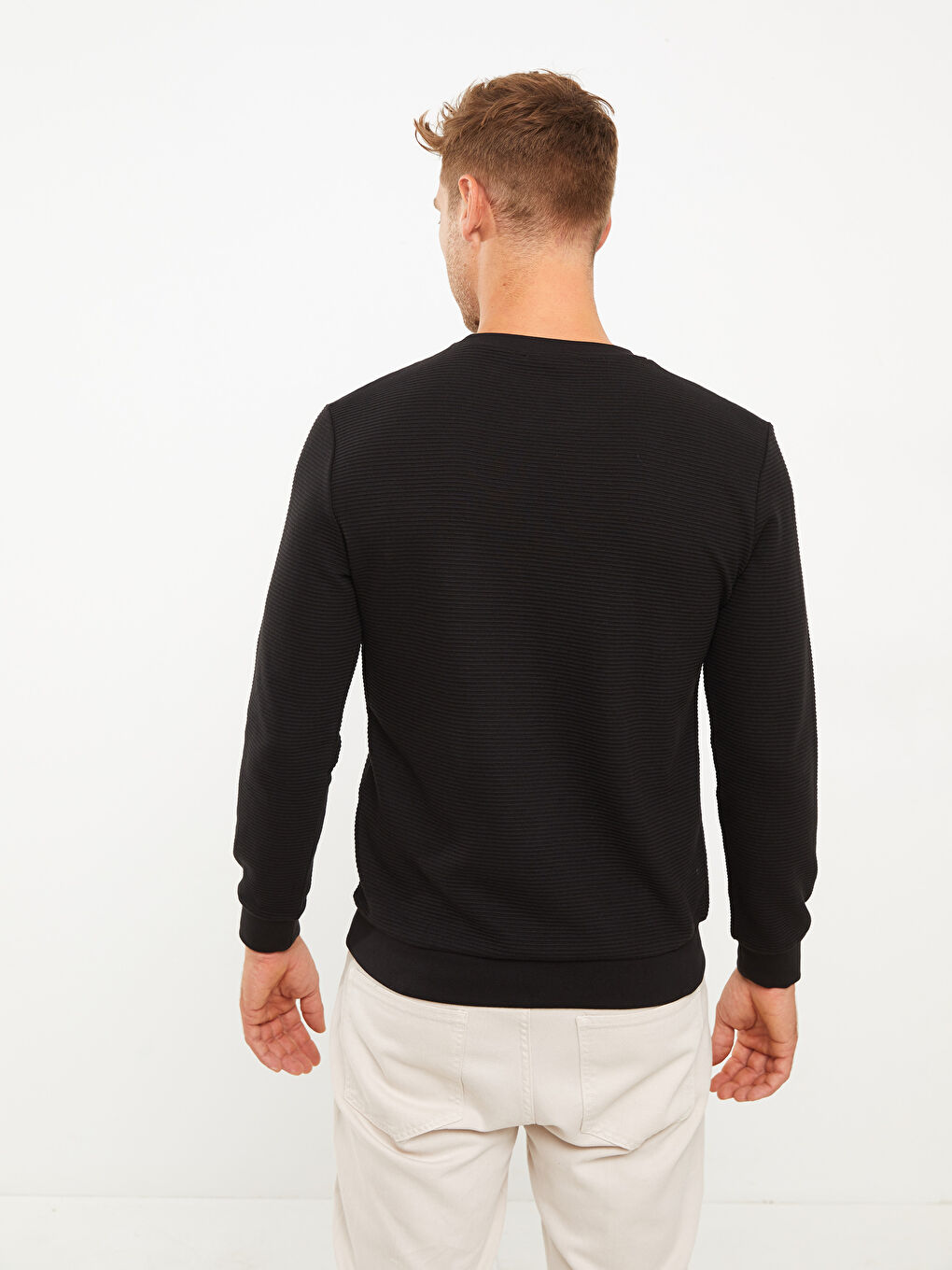 Siyah Bisiklet Yaka Uzun Kollu Erkek Sweatshirt-4