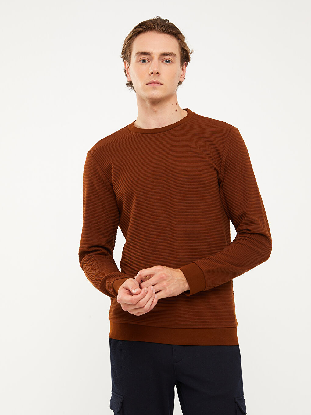 Ерлерге арналған ұзын жеңді дөңгелек жағалы свитшот-2