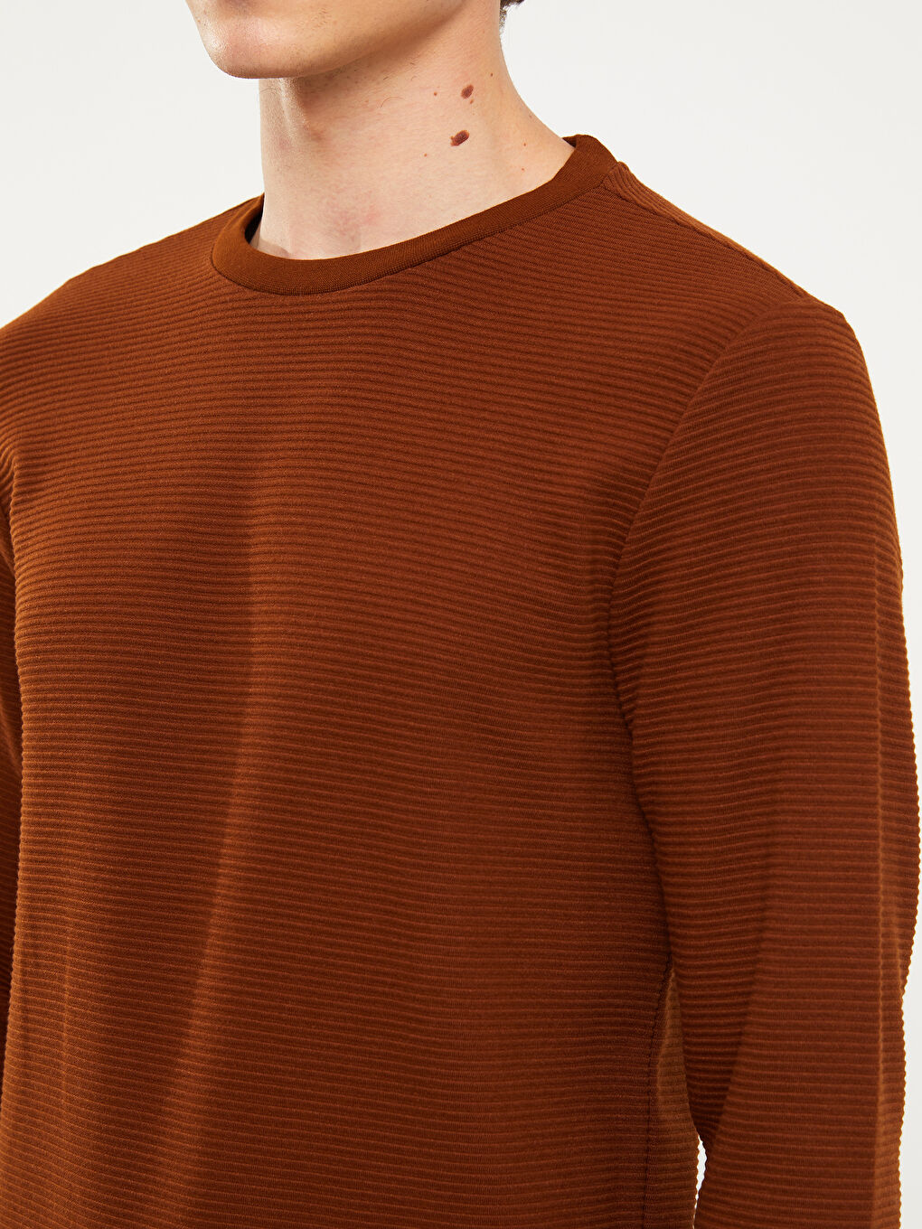 Ерлерге арналған ұзын жеңді дөңгелек жағалы свитшот-3