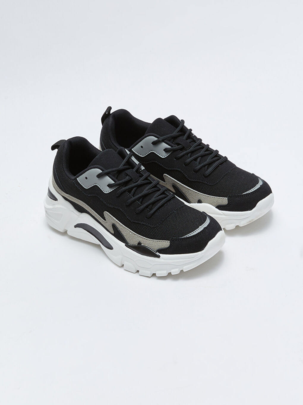 Lace-up Thick Sole Men's Active Sports Shoes