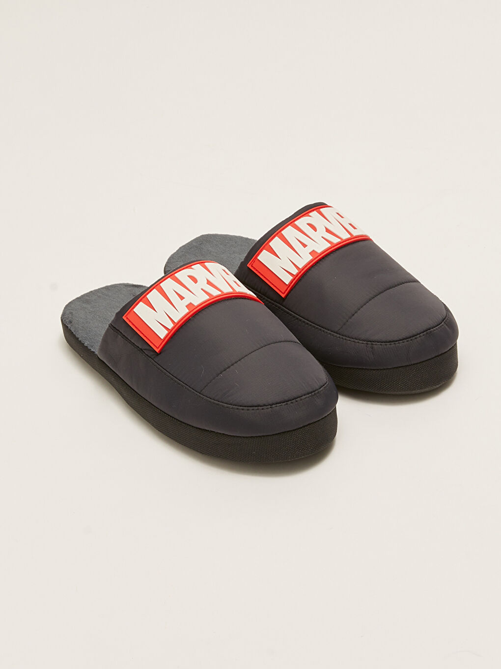 LCW STEPS Marvel Lisanslı Patch Detaylı Erkek Ev Terliği -W22463Z8-CRP