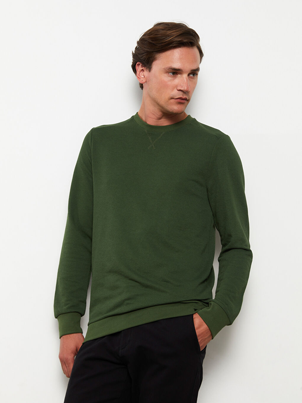 LCWAIKIKI Basic Haki Bisiklet Yaka Uzun Kollu Erkek Sweatshirt - 2